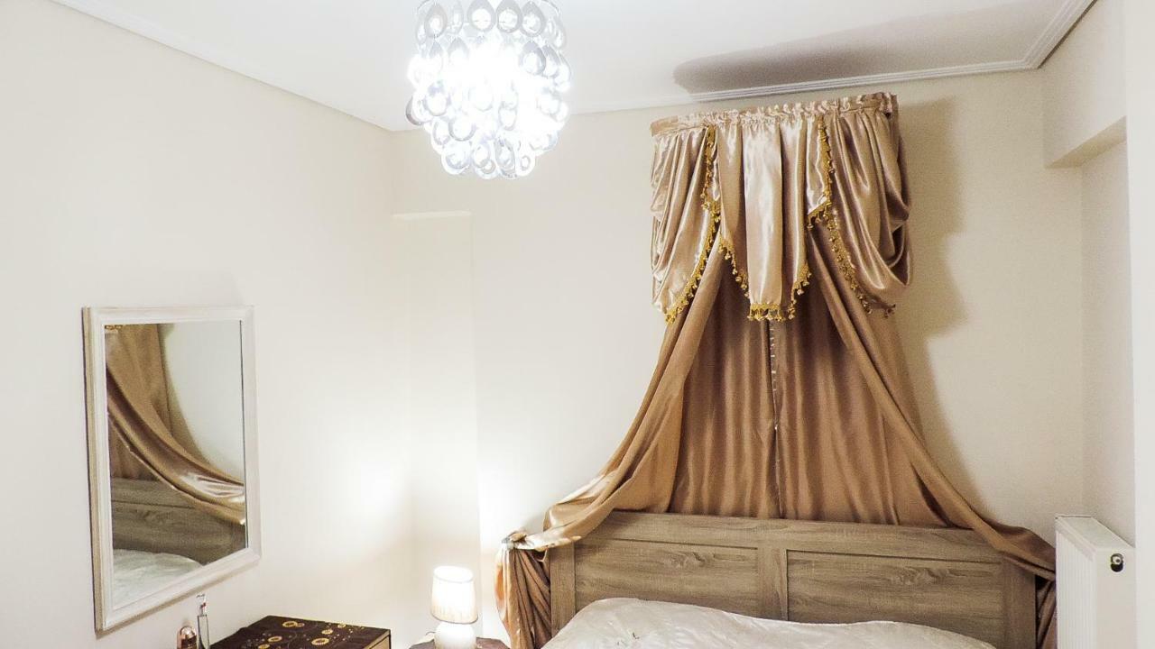 Penthouse Deluxe Apartment At Piraeus Bagian luar foto